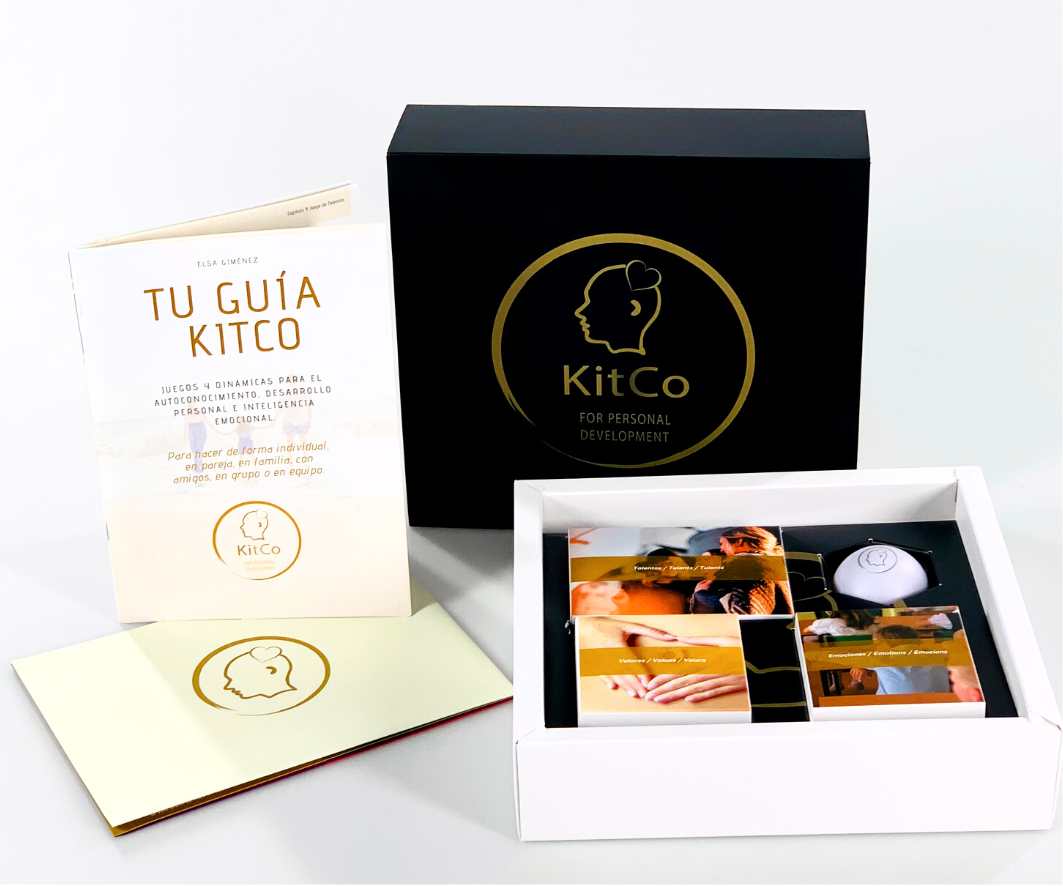Herramientas y materiales físicos incluidos en KitCo